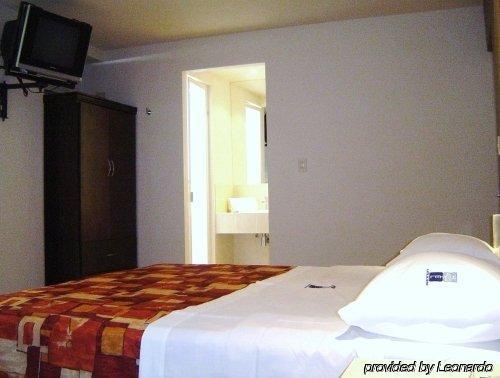 Hotel 402 Monterrey Exteriör bild